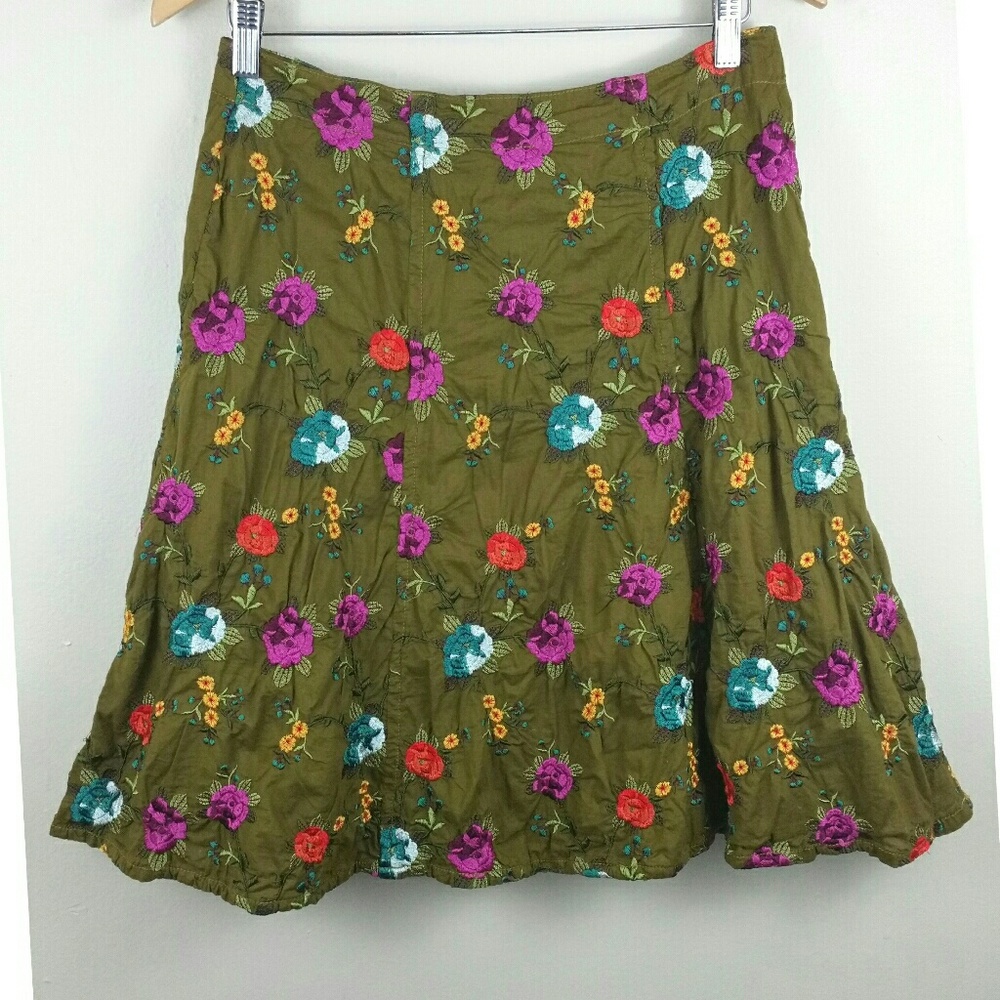 Johnny Was embroidered adorable  floral skirt
